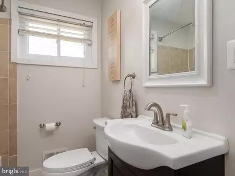 228 Dale Rd, Pasadena, MD 21122 photo 17