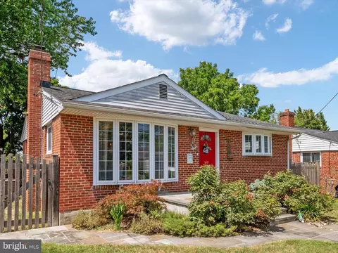 228 Dale Rd, Pasadena, MD 21122 photo 2