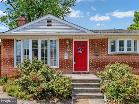 228 Dale Rd, Pasadena, MD 21122