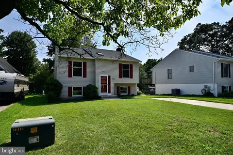 30 Johnson Rd, Pasadena, MD 21122 photo 4