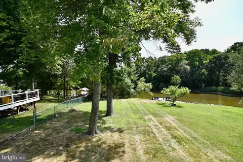 30 Johnson Rd, Pasadena, MD 21122 photo 6