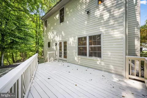 Exterior - 2401 Hightee Ct, Crofton, MD 21114 photo 5 of 10