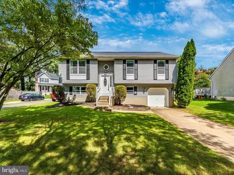 337 Nature Walk Ln, Pasadena, MD 21122