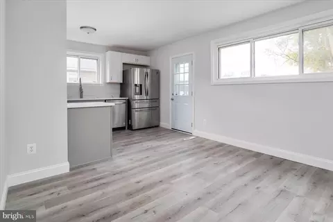 Living - 264 Carroll Rd, Pasadena, MD 21122 photo 6 of 6
