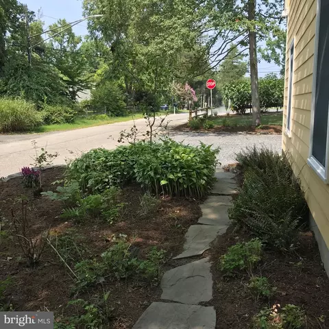 Exterior - 400 Hillsmere Dr, Annapolis, MD 21403 photo 17 of 28