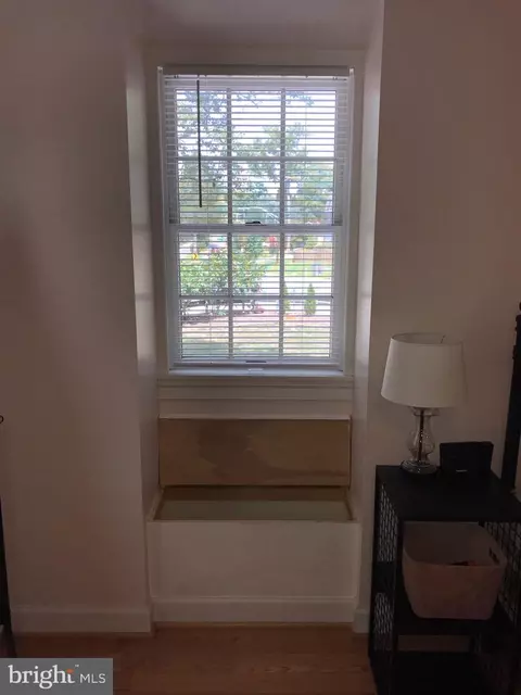 Bedroom - 400 Hillsmere Dr, Annapolis, MD 21403 photo 1 of 2