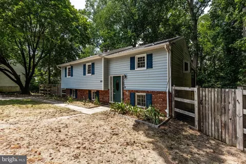 876 Windsong Dr, Arnold, MD 21012
