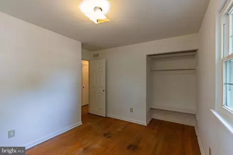 Bedroom - 876 Windsong Dr, Arnold, MD 21012 photo 4 of 6