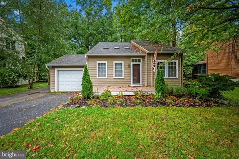 424 Duvall Ln, Annapolis, MD 21403