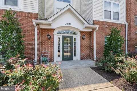2402 Chestnut Terrace Ct #301, Odenton, MD 21113