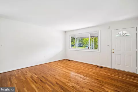 242 Marganza S, Laurel, MD 20724 photo 6