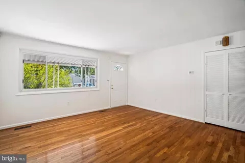 242 Marganza S, Laurel, MD 20724 photo 5