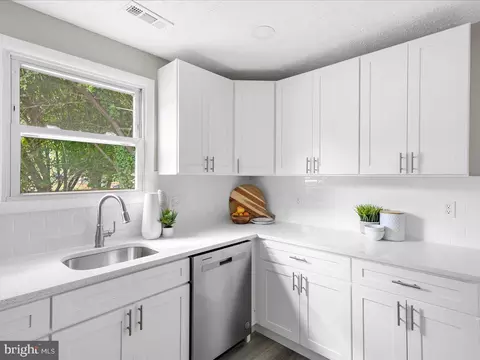 106 Reavis Rd, Hanover, MD 21076 photo 14