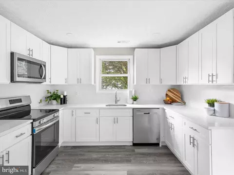 106 Reavis Rd, Hanover, MD 21076 photo 12