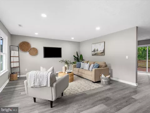 106 Reavis Rd, Hanover, MD 21076 photo 3
