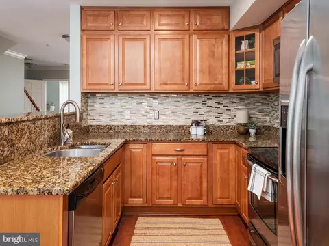 Kitchen - 2159 Hideaway Ct, Annapolis, MD 21401 photo 3 of 3