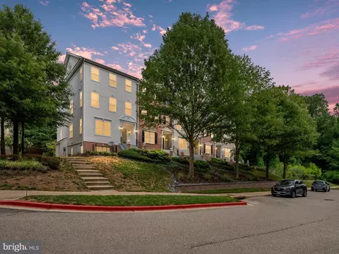 Exterior - 2159 Hideaway Ct, Annapolis, MD 21401 photo 2 of 10