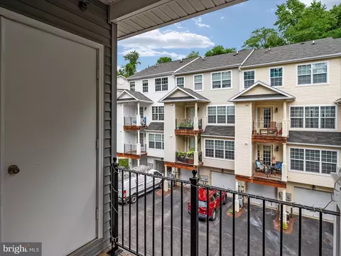 Exterior - 2159 Hideaway Ct, Annapolis, MD 21401 photo 5 of 10