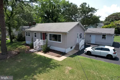 Exterior - 1178 Hampton Rd, Annapolis, MD 21409 photo 11 of 14