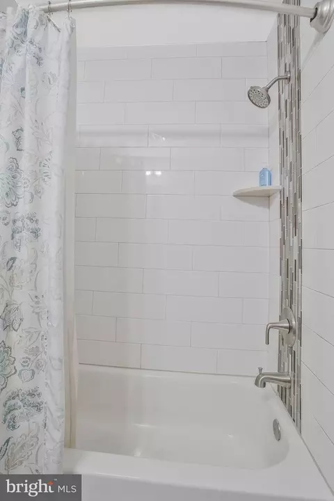 Bath - 786 Match Point Dr, Arnold, MD 21012 photo 1 of 2