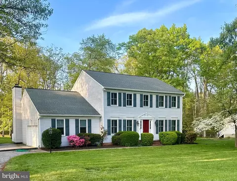 1488 Westcliff Dr, Pasadena, MD 21122