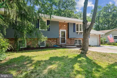 327 Beach Dr, Annapolis, MD 21403