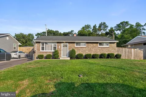 704 Delmar Ave, Glen Burnie, MD 21061
