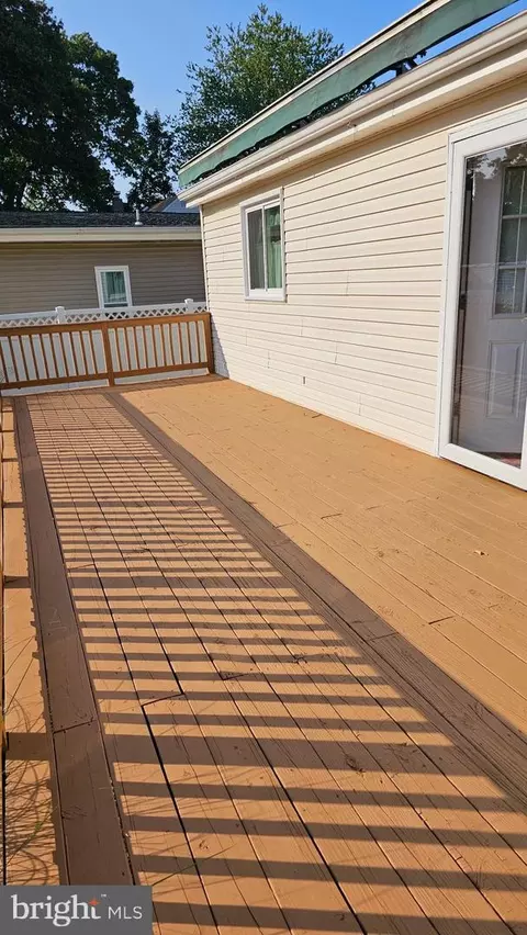 7756 Williams St, Pasadena, MD 21122 photo 8