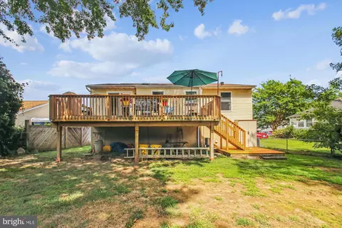 1604 Ruxton Rd, Edgewater, MD 21037 photo 3