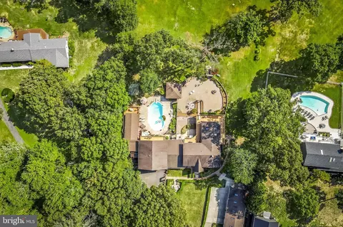 View/Area - 7914 Lowtide Ct, Pasadena, MD 21122 photo 4 of 13