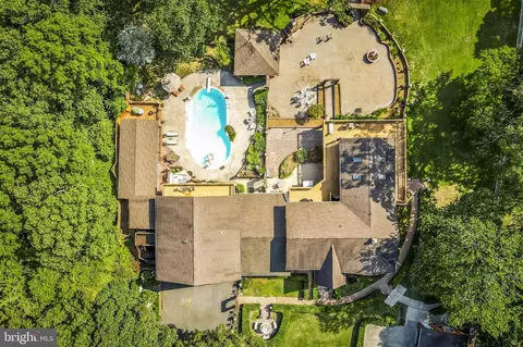 Other - 7914 Lowtide Ct, Pasadena, MD 21122 photo 34 of 35
