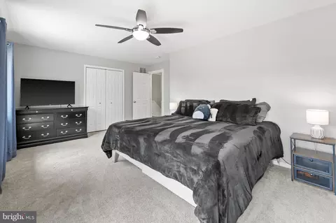 Bedroom - 7914 Lowtide Ct, Pasadena, MD 21122 photo 11 of 15