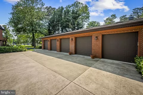 Exterior - 7914 Lowtide Ct, Pasadena, MD 21122 photo 5 of 29