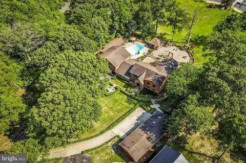 View/Area - 7914 Lowtide Ct, Pasadena, MD 21122 photo 1 of 13