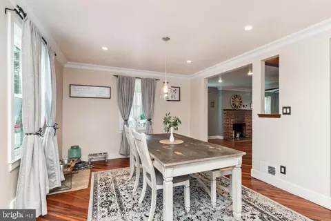 Dining - 8443 Bay Dr, Pasadena, MD 21122 photo 2 of 2