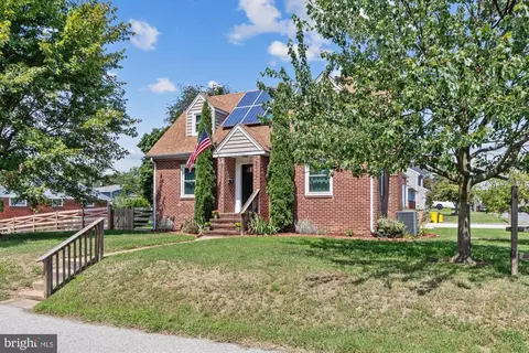 Exterior - 8443 Bay Dr, Pasadena, MD 21122 photo 2 of 13
