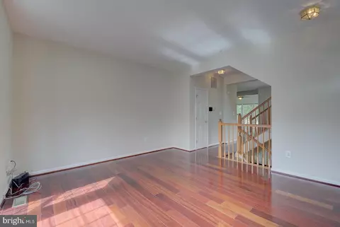 Living - 2417 Knapps Way, Odenton, MD 21113 photo 2 of 12