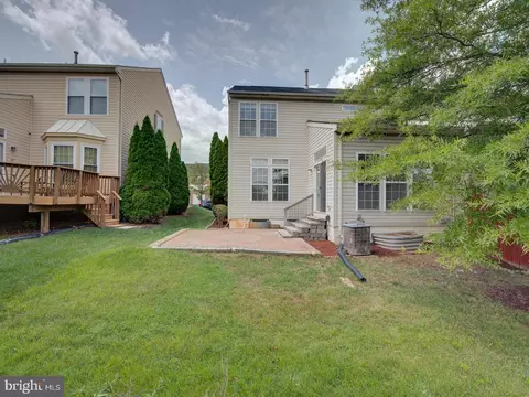 Exterior - 2417 Knapps Way, Odenton, MD 21113 photo 4 of 4