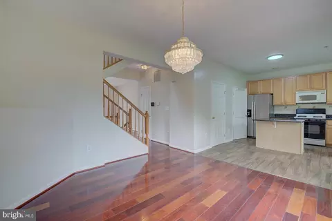 Entry Way - 2417 Knapps Way, Odenton, MD 21113 photo 2 of 8