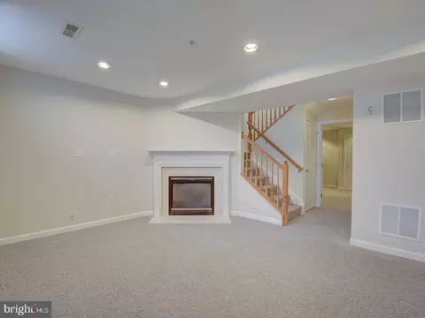 Living - 2417 Knapps Way, Odenton, MD 21113 photo 8 of 12