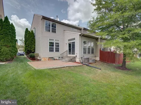 Exterior - 2417 Knapps Way, Odenton, MD 21113 photo 3 of 4
