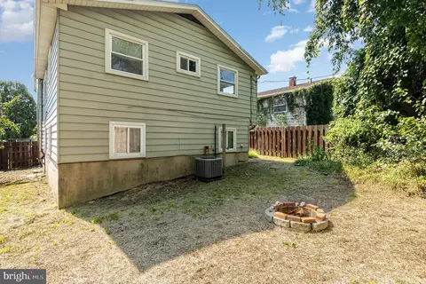 Exterior - 224 Atlanta Rd, Pasadena, MD 21122 photo 7 of 8
