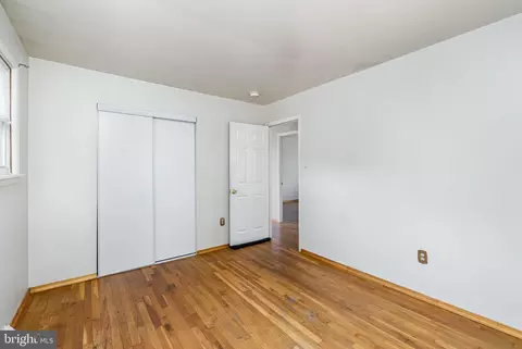 Bedroom - 224 Atlanta Rd, Pasadena, MD 21122 photo 3 of 5