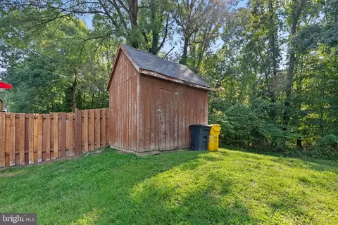 Exterior - 3637 Seaford Ct, Pasadena, MD 21122 photo 6 of 9