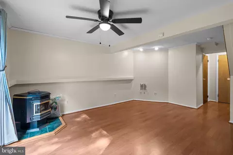 Living - 3637 Seaford Ct, Pasadena, MD 21122 photo 5 of 7