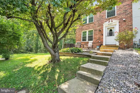 8081 Newcomb Ct, Pasadena, MD 21122
