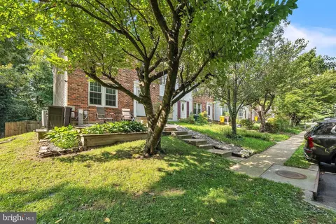 8081 Newcomb Ct, Pasadena, MD 21122 photo 4