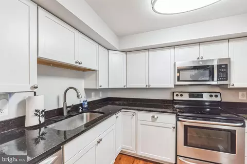 8081 Newcomb Ct, Pasadena, MD 21122 photo 5