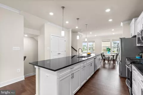 622 Chalcedony Ln, Glen Burnie, MD 21060 photo 12