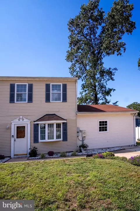 8234 Roanoke Ct, Severn, MD 21144